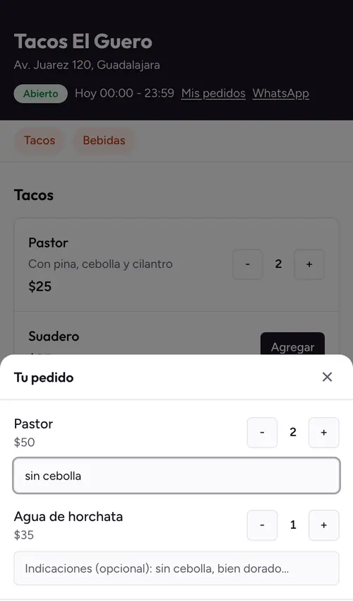 Carrito en un celular: dos tacos al pastor con la nota “sin cebolla”, un agua de horchata y el total del pedido